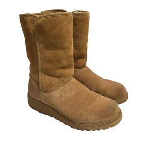UGG Mid Calf Cold Weather Boots  Chestnut Size 9